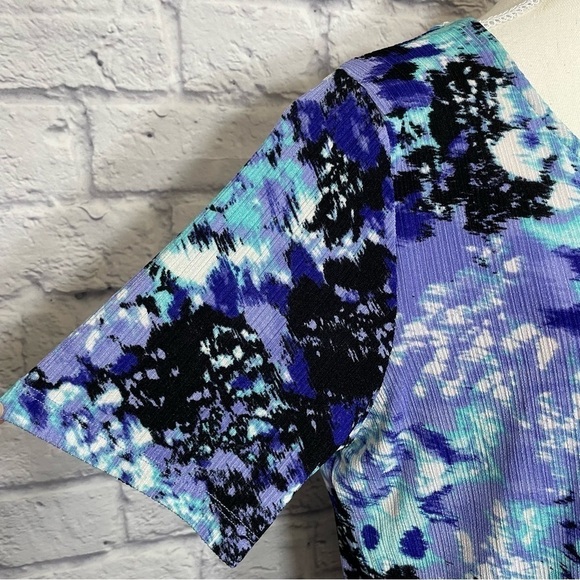 Tanjay Petite Short Sleeve Abstract Multi Color Top Size Medium Petite - Picture 6 of 11